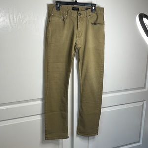 BULLHEAD Denim Co. Slim Straight W32 L34.   Mens khaki/ Tan jeans. Comfort feel.